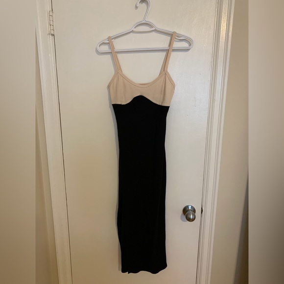 Jersey dress with slit - Picture 5 of 6